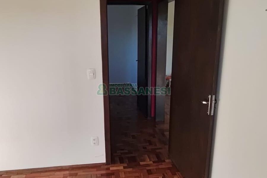 Apartamento com 84m², 2 dormitórios, 1 vaga, no bairro De Lazzer em Caxias do Sul para Comprar