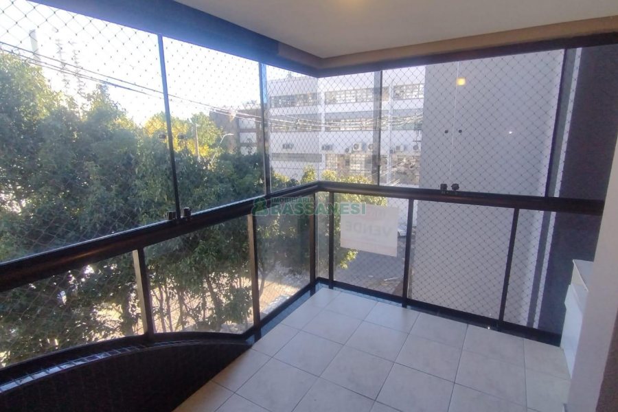 Apartamento com 100m², 3 dormitórios, 3 vagas, no bairro Centro em Caxias do Sul para Comprar