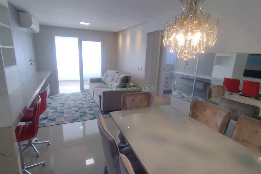 Apartamento com 82m², 2 dormitórios, 2 vagas, no bairro Villagio Iguatemi em Caxias do Sul para Comprar