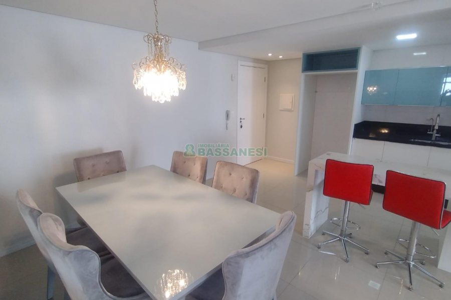 Apartamento com 82m², 2 dormitórios, 2 vagas, no bairro Villagio Iguatemi em Caxias do Sul para Comprar