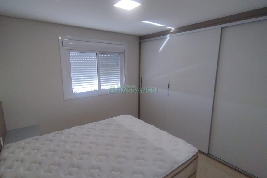 Apartamento com 82m², 2 dormitórios, 2 vagas, no bairro Villagio Iguatemi em Caxias do Sul para Comprar