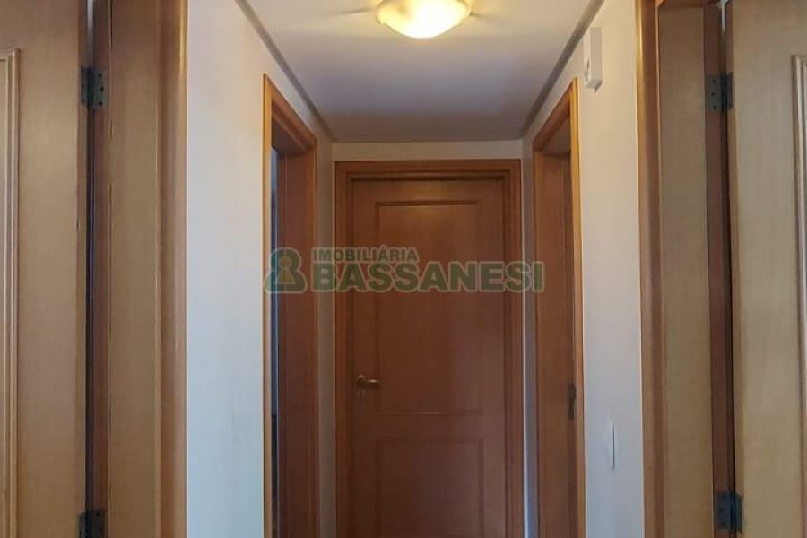 Apartamento com 273m², 2 dormitórios, 2 vagas, no bairro Pio X em Caxias do Sul para Alugar ou Comprar