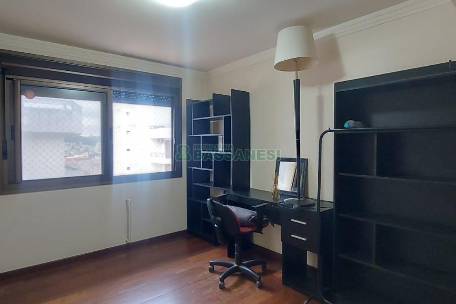 Apartamento com 273m², 2 dormitórios, 2 vagas, no bairro Pio X em Caxias do Sul para Alugar ou Comprar