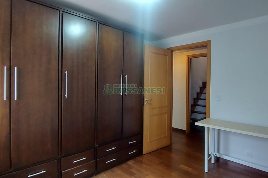 Apartamento com 273m², 2 dormitórios, 2 vagas, no bairro Pio X em Caxias do Sul para Alugar ou Comprar