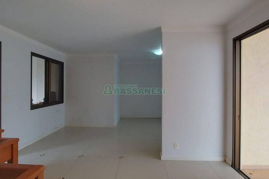 Apartamento com 273m², 2 dormitórios, 2 vagas, no bairro Pio X em Caxias do Sul para Alugar ou Comprar
