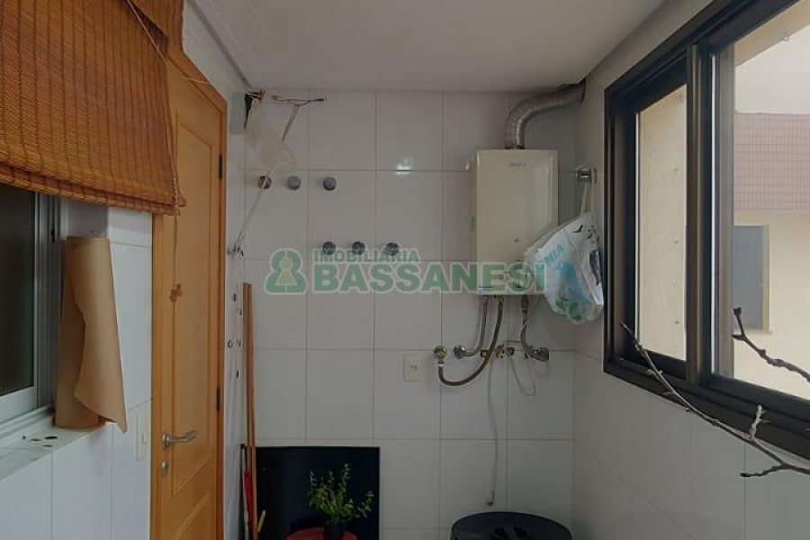 Apartamento com 273m², 2 dormitórios, 2 vagas, no bairro Pio X em Caxias do Sul para Alugar ou Comprar
