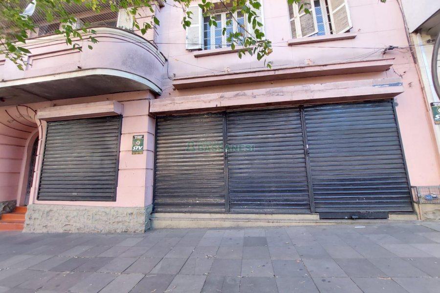 Loja com 300m², no bairro Centro em Caxias do Sul para Alugar
