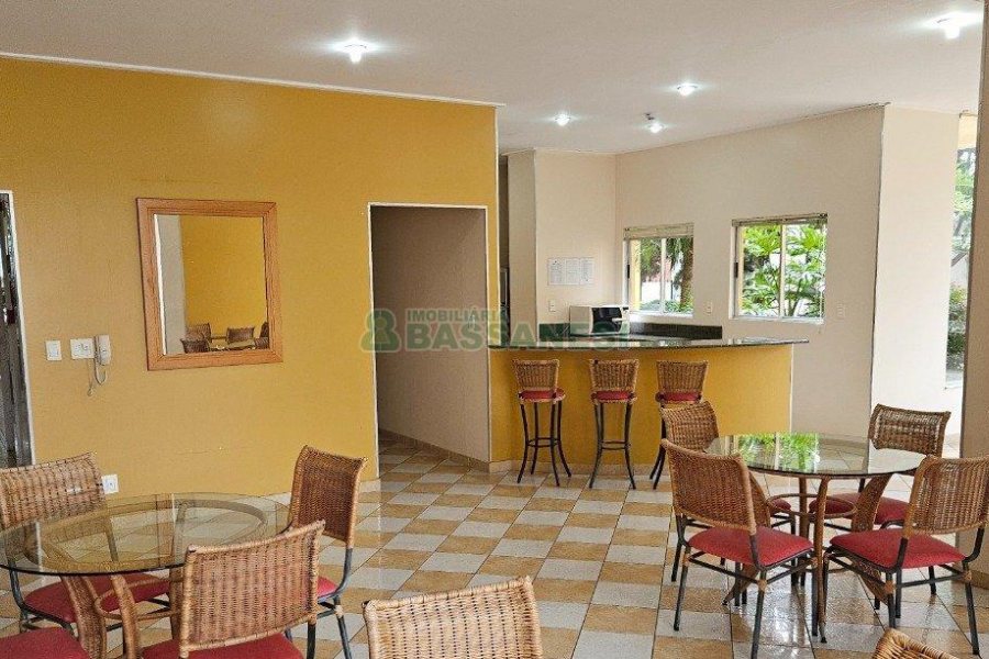 Apartamento com 94m², 3 dormitórios, 2 vagas, no bairro Rio Branco em Caxias do Sul para Comprar