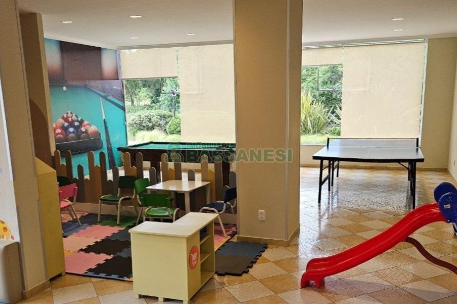 Apartamento com 94m², 3 dormitórios, 2 vagas, no bairro Rio Branco em Caxias do Sul para Comprar