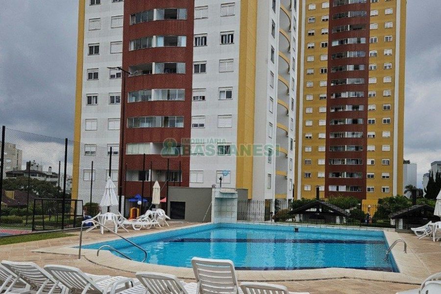 Apartamento com 94m², 3 dormitórios, 2 vagas, no bairro Rio Branco em Caxias do Sul para Comprar