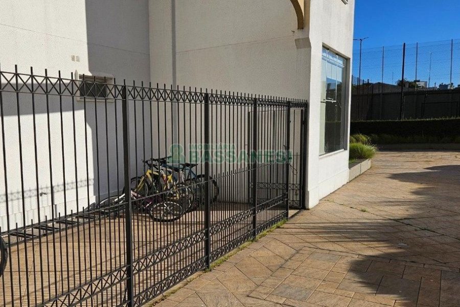 Apartamento com 94m², 3 dormitórios, 2 vagas, no bairro Rio Branco em Caxias do Sul para Comprar