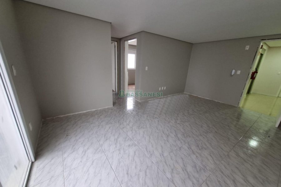 Apartamento com 53m², 2 dormitórios, 1 vaga, no bairro Vila Verde em Caxias do Sul para Alugar