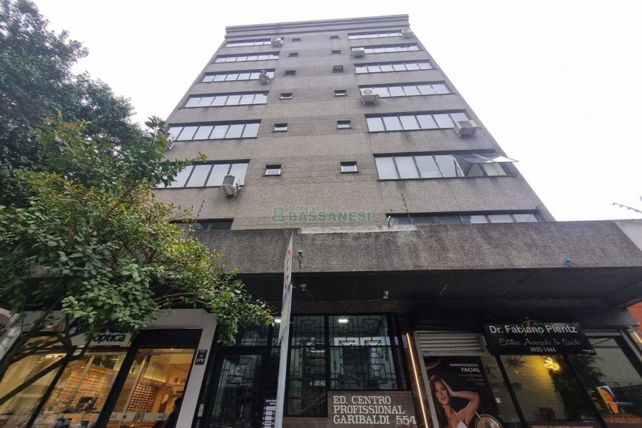 Sala Mobiliada com 47m², no bairro Centro em Caxias do Sul para Alugar