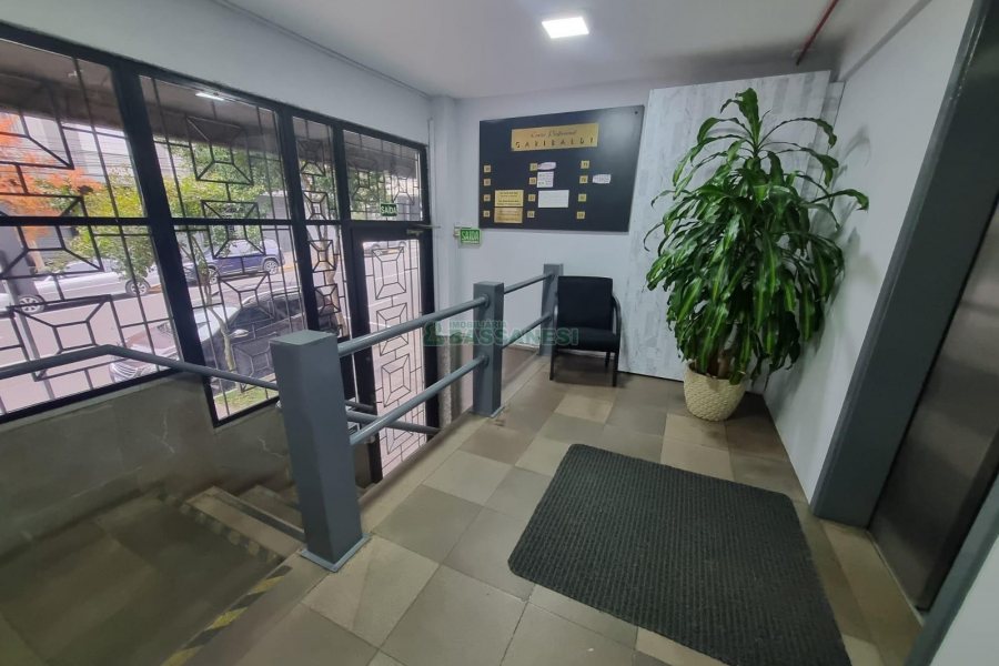 Sala Mobiliada com 47m², no bairro Centro em Caxias do Sul para Alugar