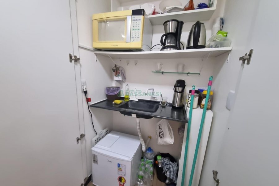 Sala Mobiliada com 47m², no bairro Centro em Caxias do Sul para Alugar