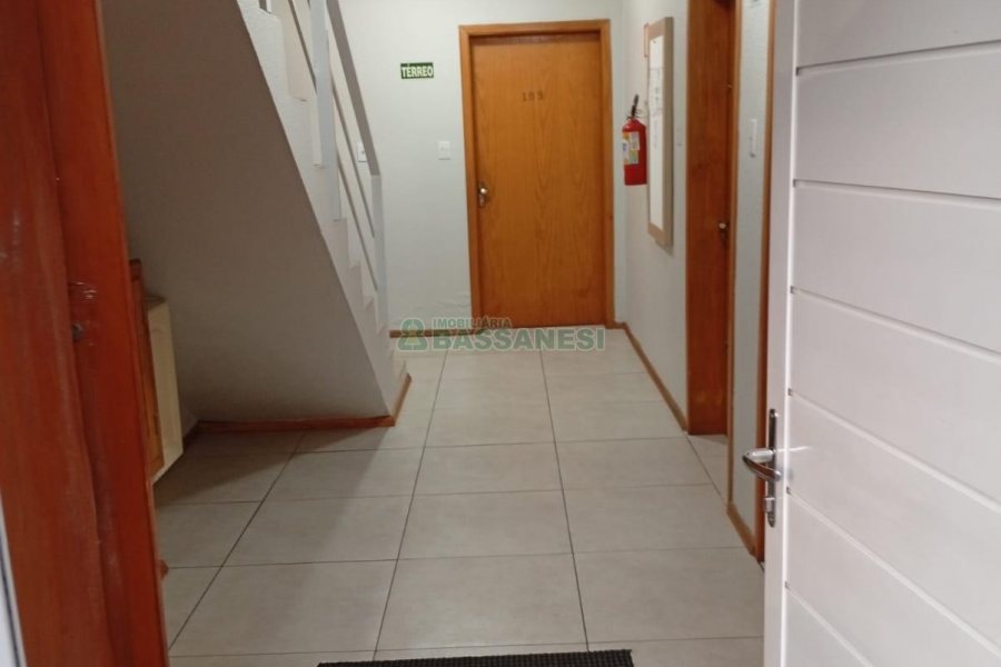 Apartamento com 48m², 2 dormitórios, 1 vaga, no bairro Desvio Rizzo em Caxias do Sul para Comprar