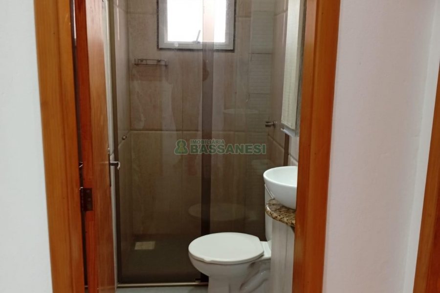 Apartamento com 48m², 2 dormitórios, 1 vaga, no bairro Desvio Rizzo em Caxias do Sul para Comprar