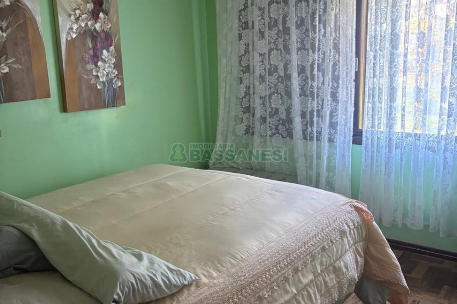 Casa Mobiliada com 300m², 3 dormitórios, 1 vaga, no bairro Vila Seca em Caxias do Sul para Alugar