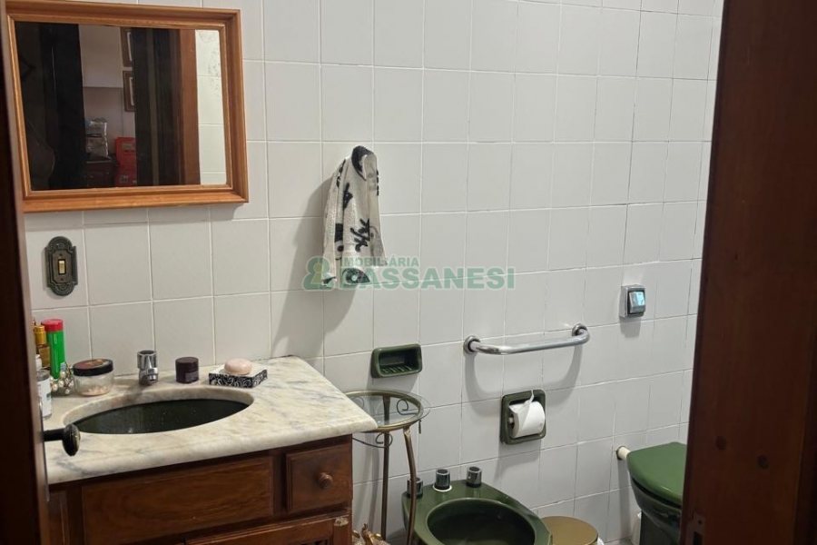 Casa Mobiliada com 300m², 3 dormitórios, 1 vaga, no bairro Vila Seca em Caxias do Sul para Alugar