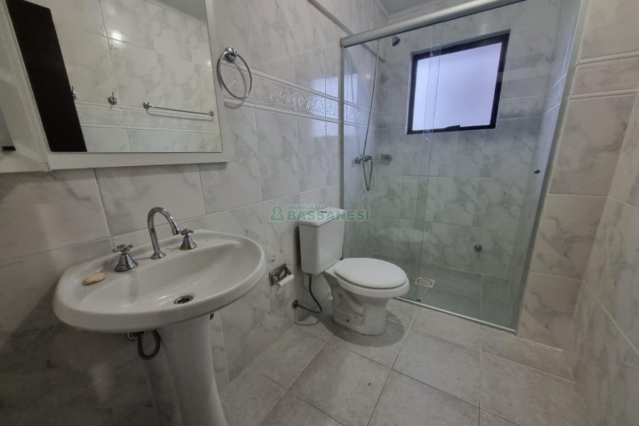 Apartamento com 100m², 3 dormitórios, 2 vagas, no bairro Panazzolo em Caxias do Sul para Alugar