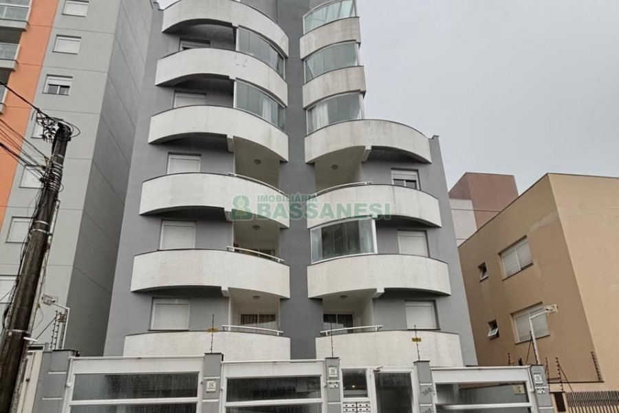 Apartamento com 62m², 2 dormitórios, 1 vaga, no bairro Vinhedos em Caxias do Sul para Alugar