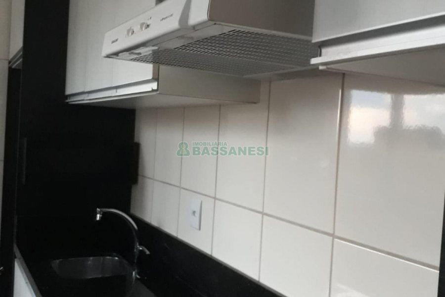 Apartamento com 62m², 2 dormitórios, 1 vaga, no bairro Vinhedos em Caxias do Sul para Alugar