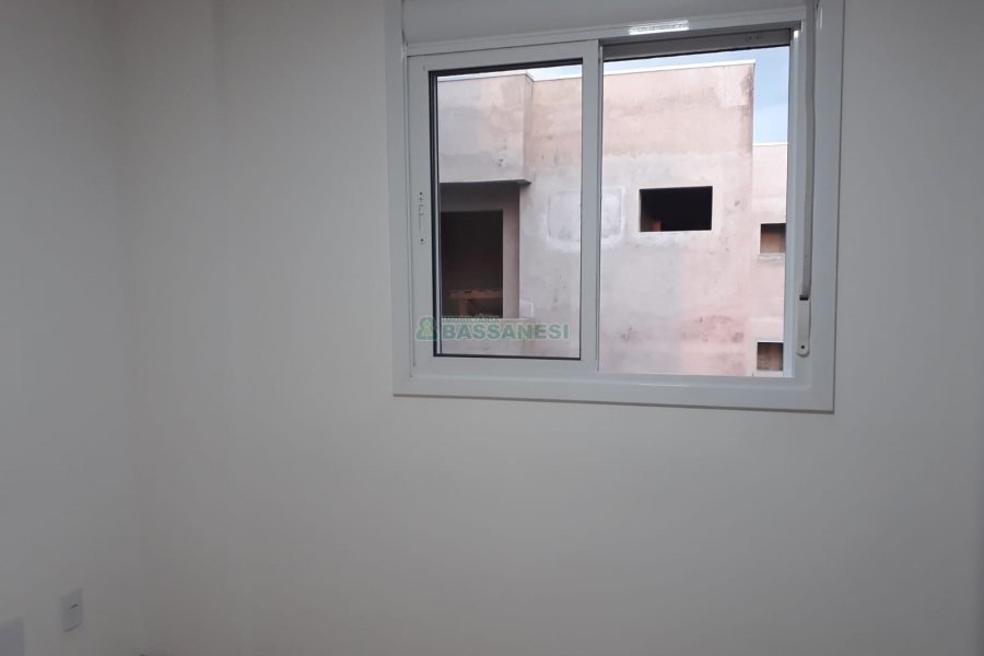Apartamento com 62m², 2 dormitórios, 1 vaga, no bairro Vinhedos em Caxias do Sul para Alugar