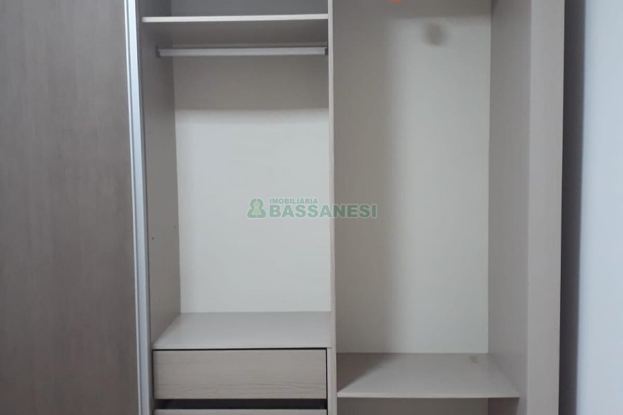 Apartamento com 62m², 2 dormitórios, 1 vaga, no bairro Vinhedos em Caxias do Sul para Alugar