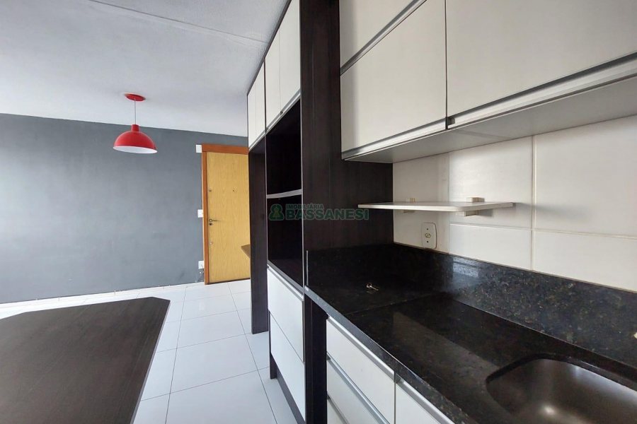 Apartamento com 60m², 2 dormitórios, 1 vaga, no bairro Desvio Rizzo em Caxias do Sul para Alugar