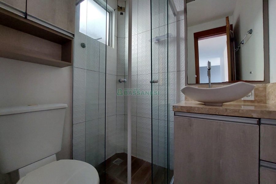 Apartamento com 60m², 2 dormitórios, 1 vaga, no bairro Desvio Rizzo em Caxias do Sul para Alugar