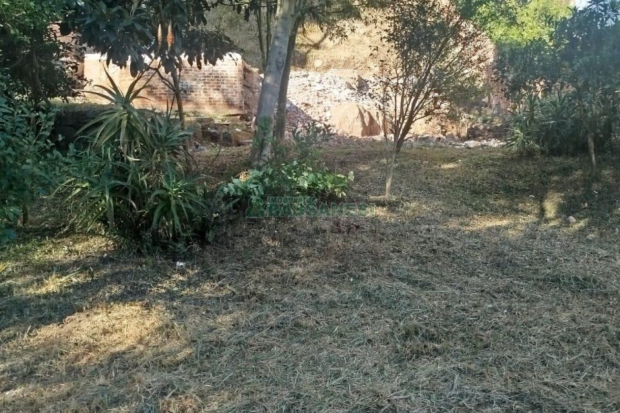 Terreno com 381m², no bairro Santa Corona em Caxias do Sul para Comprar