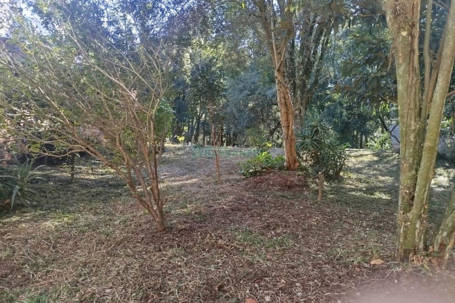 Terreno com 381m², no bairro Santa Corona em Caxias do Sul para Comprar