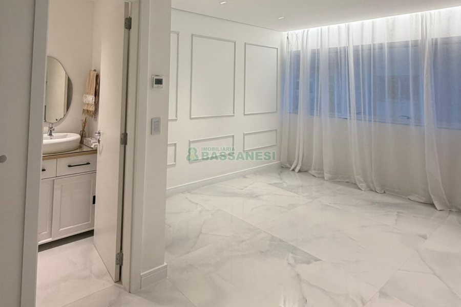 Sala com 34m², no bairro Centro em Caxias do Sul para Comprar