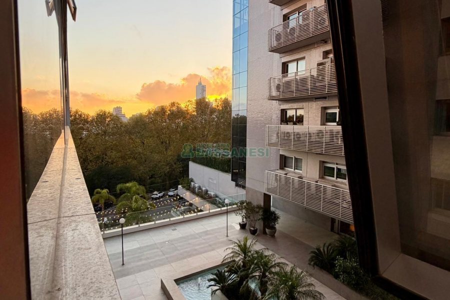 Sala com 34m², no bairro Centro em Caxias do Sul para Comprar