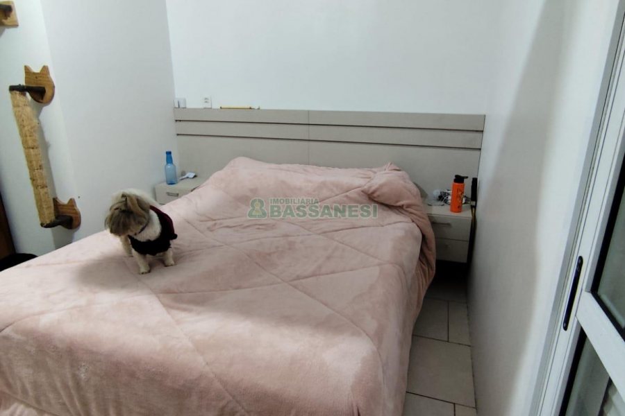 Sobrado com 99m², 2 dormitórios, 2 vagas, no bairro Ana Rech em Caxias do Sul para Comprar
