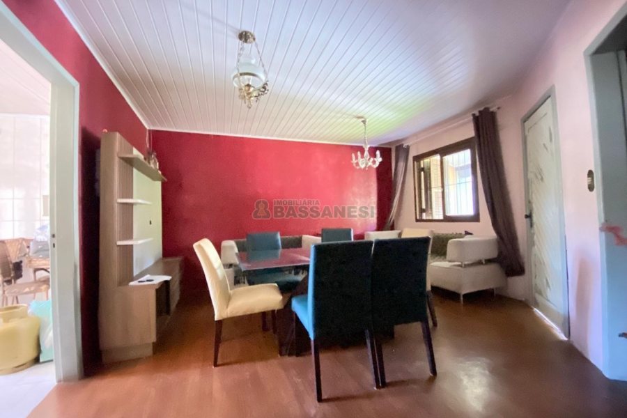 Casa Mobiliada com 90m², 3 dormitórios, 3 vagas, no bairro Desvio Rizzo em Caxias do Sul para Alugar
