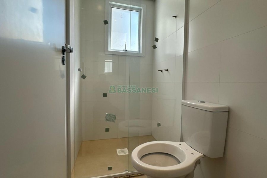 Apartamento com 125m², 3 dormitórios, 2 vagas, no bairro Madureira em Caxias do Sul para Comprar