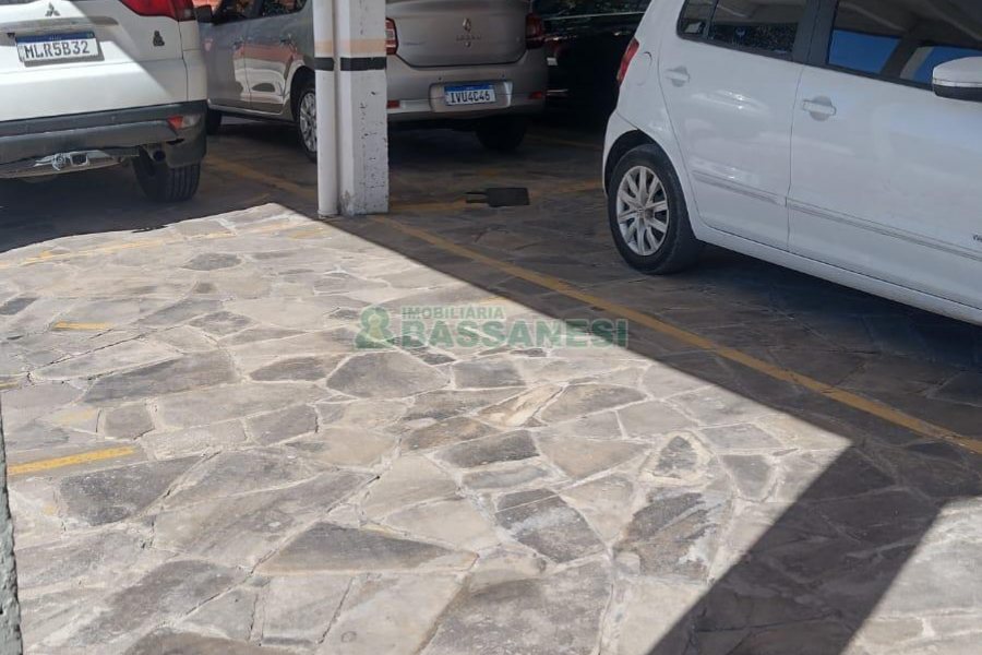 Apartamento com 65m², 2 dormitórios, no bairro Madureira em Caxias do Sul para Comprar
