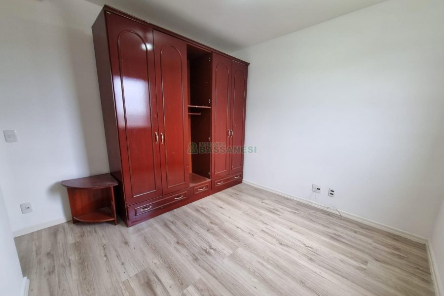 Apartamento com 66m², 3 dormitórios, 1 vaga, no bairro Lourdes em Caxias do Sul para Alugar