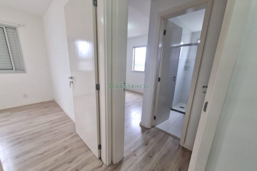 Apartamento com 66m², 3 dormitórios, 1 vaga, no bairro Lourdes em Caxias do Sul para Alugar