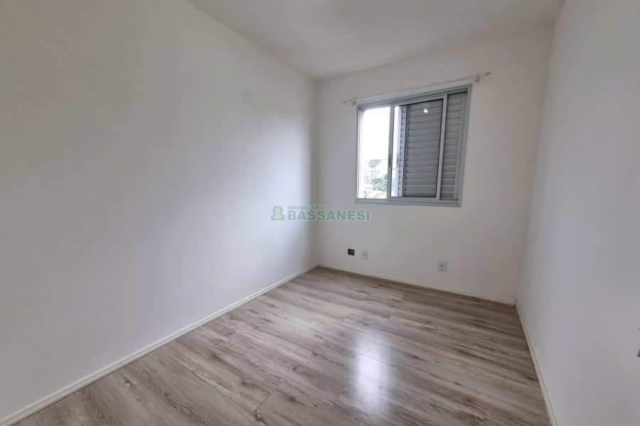 Apartamento com 66m², 3 dormitórios, 1 vaga, no bairro Lourdes em Caxias do Sul para Alugar