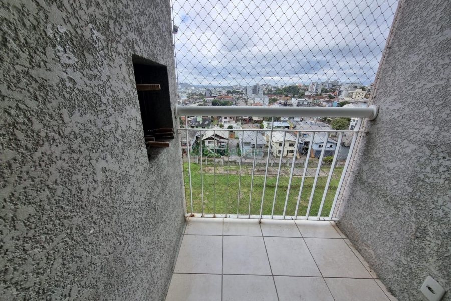 Apartamento com 66m², 3 dormitórios, 1 vaga, no bairro Lourdes em Caxias do Sul para Alugar