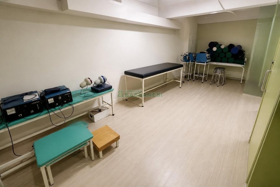 Loja com 560m², no bairro Lourdes em Caxias do Sul para Alugar