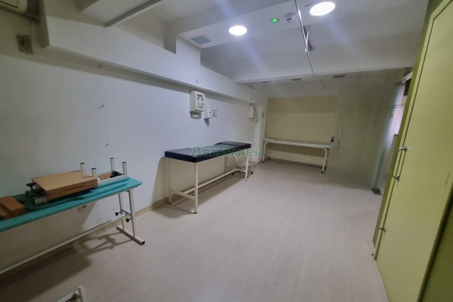Loja com 560m², no bairro Lourdes em Caxias do Sul para Alugar