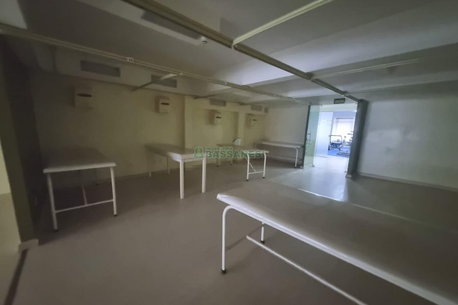 Loja com 560m², no bairro Lourdes em Caxias do Sul para Alugar