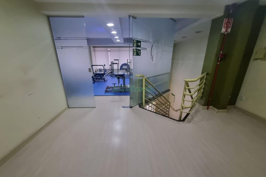 Loja com 560m², no bairro Lourdes em Caxias do Sul para Alugar