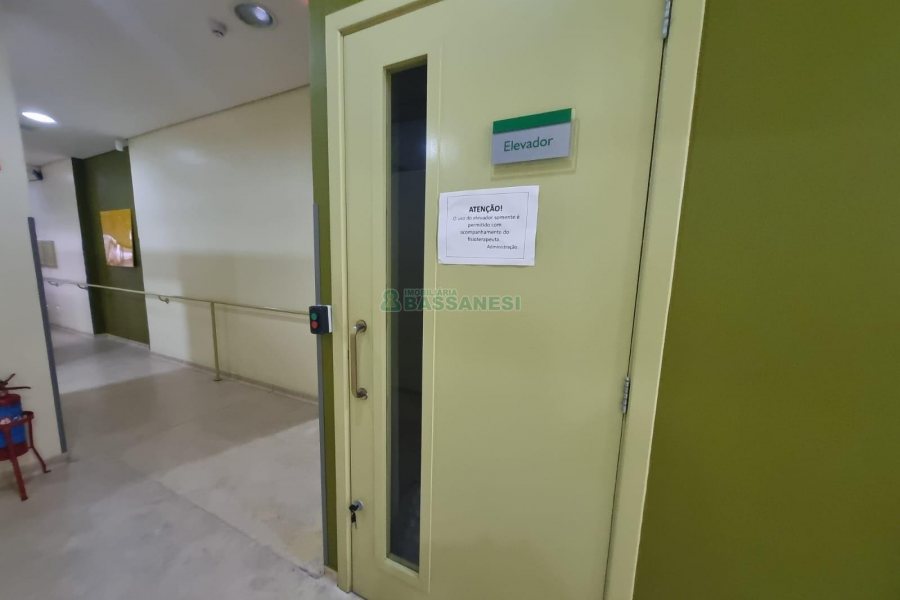 Loja com 560m², no bairro Lourdes em Caxias do Sul para Alugar