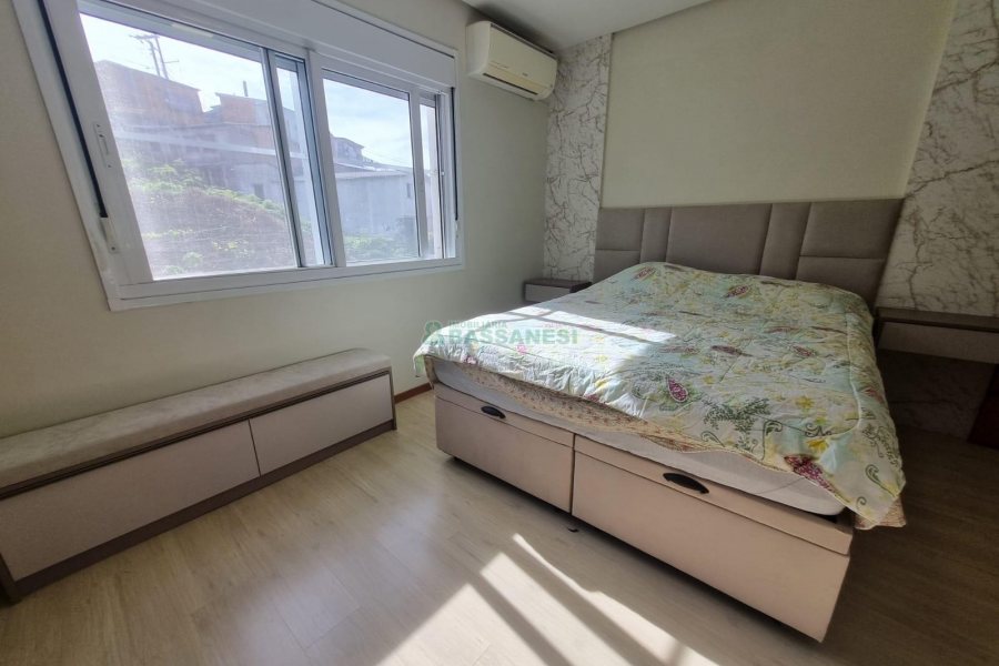 Apartamento com 96m², 2 dormitórios, 2 vagas, no bairro Jardim América em Caxias do Sul para Alugar