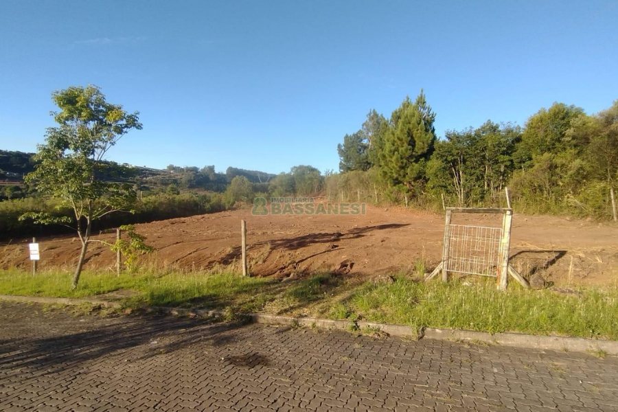 Terreno, no bairro Monte Bérico em Caxias do Sul para Comprar