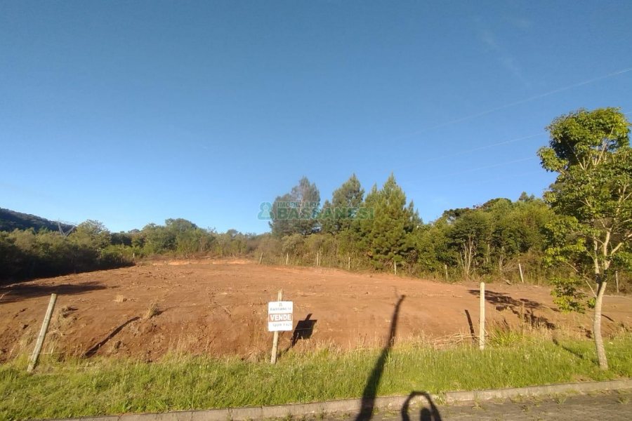 Terreno, no bairro Monte Bérico em Caxias do Sul para Comprar